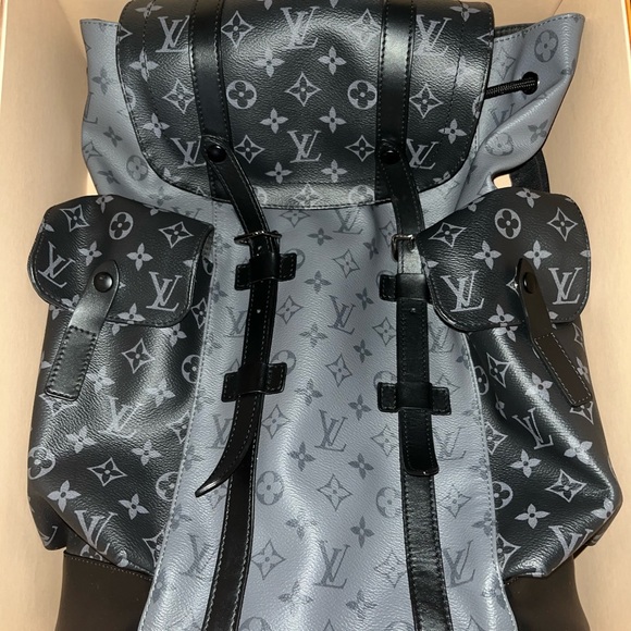 New Christopher reverse monogram backpack! Super rare piece in great condition! - Picture 2 of 3